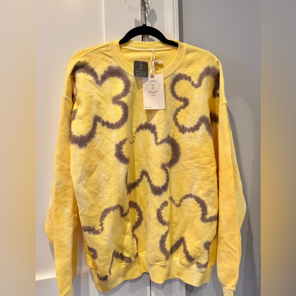 Urban Renewal Yellow Flower Sweatshirt – Size S – NWT